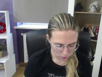 Soft-Zoey bongacams stream image
