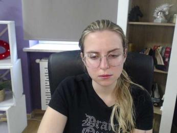 Soft-Zoey bongacams stream image