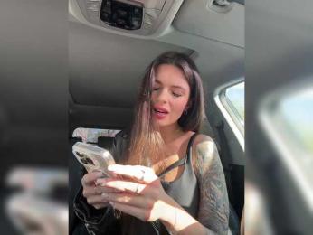 Oops_kiraa bongacams stream image