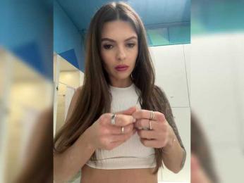 Oops_kiraa bongacams stream image