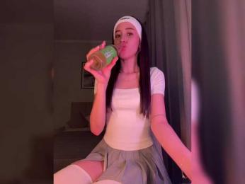 AlinaWey bongacams stream image