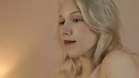 AliceLebel stripchat stream image