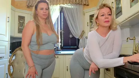 TUNDEROSE1 stripchat stream image