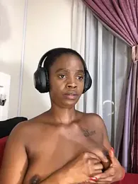 LuciousLips96 stripchat stream image