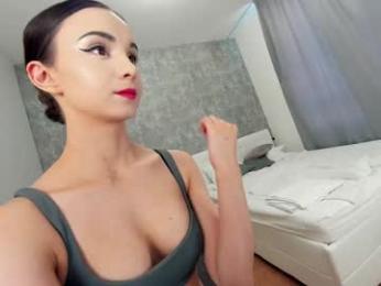 ehotlovea chaturbate stream image