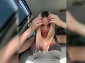 LedyMiya bongacams stream image