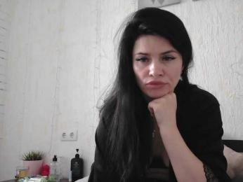 Ylia21112 bongacams stream image