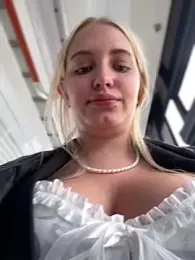 Milkyy_wway stripchat stream image