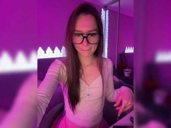 whiteTEA bongacams stream image