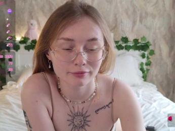 YoPixie bongacams stream image