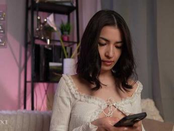 anaikey bongacams stream image