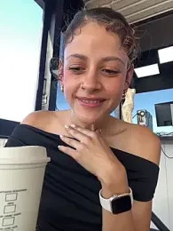 alana15 stripchat stream image