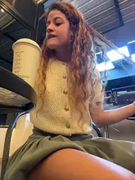 alana15 stripchat stream image