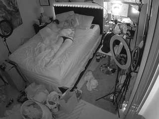 voyeurcam-hornyhostel-01 camsoda stream image