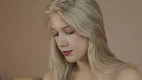 AliceLebel stripchat stream image