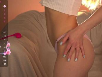 ilittleheart bongacams stream image