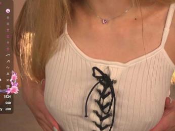 ilittleheart bongacams stream image