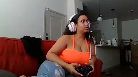 cinnaminnie stripchat stream image