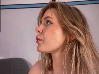 CherryGirlfriend bongacams stream image