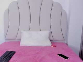 kaity-layne camsoda stream image