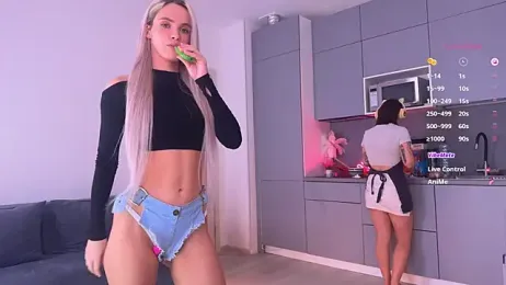 mikkixmeow stripchat stream image