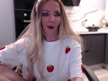 blondalina bongacams stream image