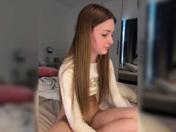 duloveli bongacams stream image