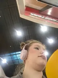 Honey___Hot stripchat stream image