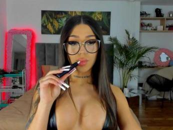 Fancy-t33n bongacams stream image