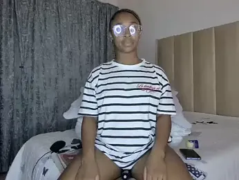 Pearl_00 stripchat stream image