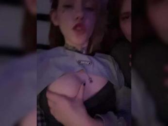 Molly-and-Ewa bongacams stream image