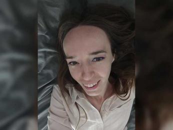 A_R_T_A bongacams stream image