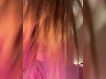 Saliss1 bongacams stream image