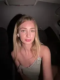 EvieEvans stripchat stream image