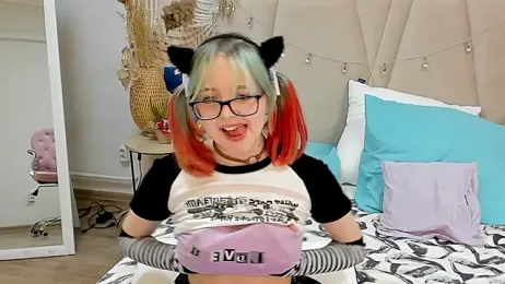 CoralineYoung stripchat stream image