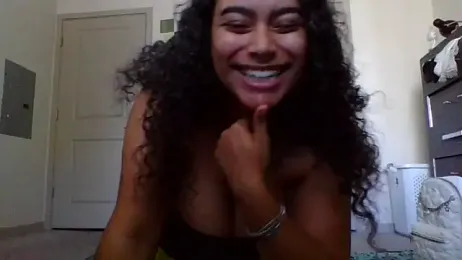 cinnaminnie stripchat stream image