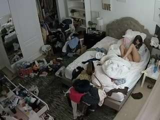 voyeurcam-hornyhostel-02 camsoda stream image