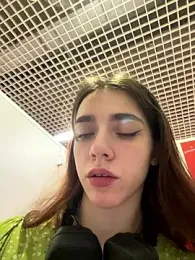 Lily__Belle stripchat stream image