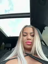 KirstieVegas stripchat stream image