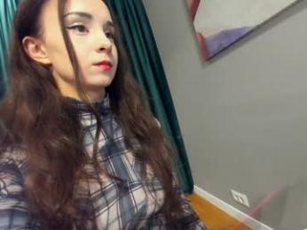 ehotlovea chaturbate stream image