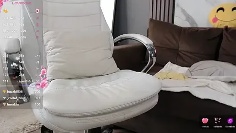 lilulileee stripchat stream image