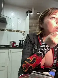 couple2000 stripchat stream image