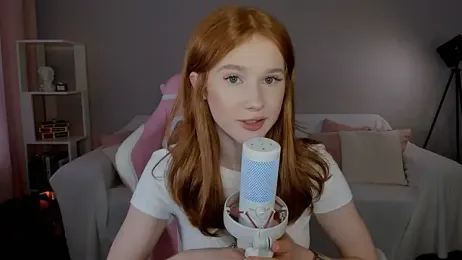 Leahsthetics stripchat stream image