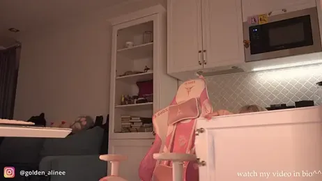 Golden_Aline stripchat stream image