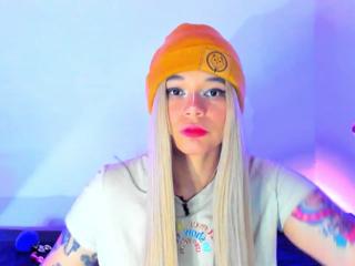 Scarlet Bridge flirt4free stream image