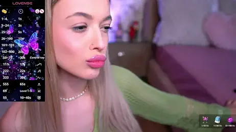 KylieJoyce stripchat stream image