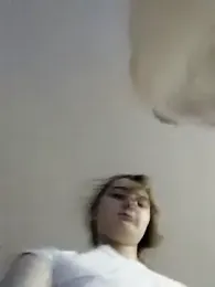 Snowbunnycake_131 stripchat stream image