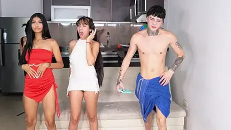 Petiteess stripchat stream image