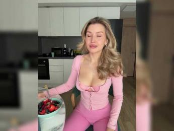 sweetpeach77 bongacams stream image