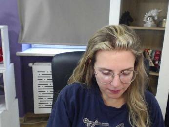 Soft-Zoey bongacams stream image